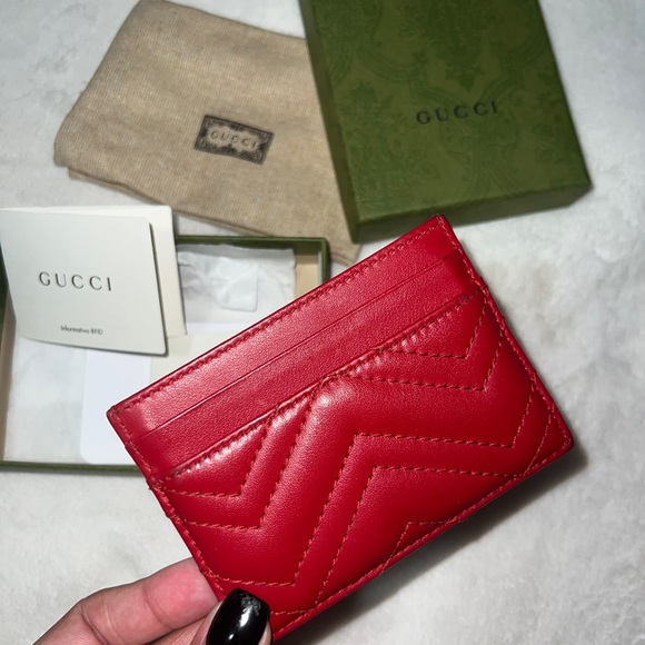 Authentic Gucci Marmont Card holder - Picture 3 of 3
